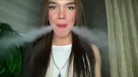 Snapshot of queenn_xxx chatting on February 3, 2026, 8:47 pm QUEEN online show from February 3, 2026, 8:47 pm