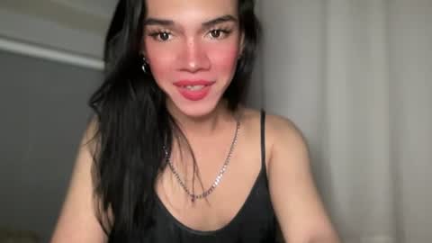 QUEEN online show from July 7, 2026, 2:03 am