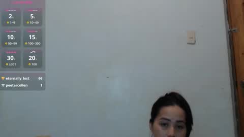 Snapshot of queennbbee chatting on June 3, 2026, 11:24 am queennbbee online show from June 3, 2026, 11:24 am