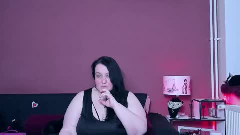 Snapshot of queenofhaze chatting on November 1, 2025, 2:19 pm you may simply address Me with Your Grace online show from November 1, 2025, 2:19 pm