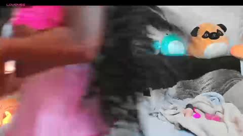 Snapshot of queenofheartsfaerah chatting on September 10, 2025, 12:54 am QueenOfHearts online show from September 10, 2025, 12:54 am