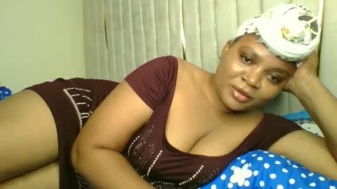 Snapshot of queenofsouls chatting on January 23, 2025, 6:28 am . online show from January 23, 2025, 6:28 am