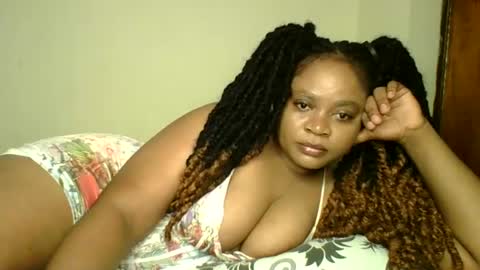 Snapshot of queenofsouls chatting on February 12, 2025, 4:33 am . online show from February 12, 2025, 4:33 am