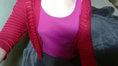 Snapshot of queenoftenderness chatting on January 17, 2026, 8:01 pm queenoftenderness online show from January 17, 2026, 8:01 pm