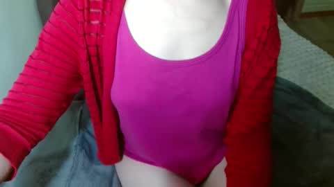 Snapshot of queenoftenderness chatting on February 17, 2026, 8:15 pm queenoftenderness online show from February 17, 2026, 8:15 pm