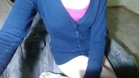 Snapshot of queenoftenderness chatting on February 18, 2026, 9:00 pm queenoftenderness online show from February 18, 2026, 9:00 pm