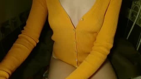 Snapshot of queenoftenderness chatting on February 23, 2026, 7:55 pm queenoftenderness online show from February 23, 2026, 7:55 pm