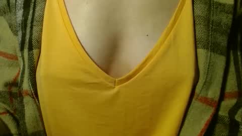 queenoftenderness online show from March 27, 2026, 7:57 pm