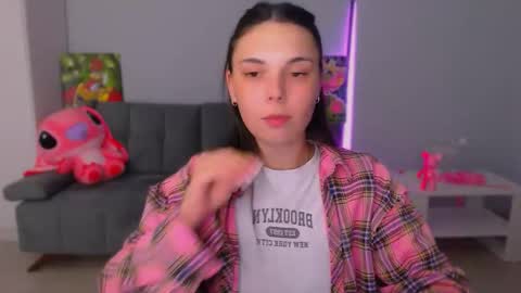 Snapshot of queenofthesense chatting on September 23, 2025, 5:27 pm Patricia online show from September 23, 2025, 5:27 pm