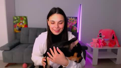 Snapshot of queenofthesense chatting on November 1, 2025, 4:20 pm Patricia online show from November 1, 2025, 4:20 pm