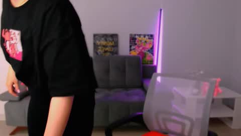 Snapshot of queenofthesense chatting on November 12, 2025, 4:29 pm Patricia online show from November 12, 2025, 4:29 pm