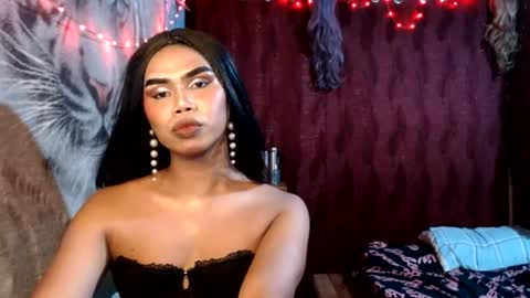queenpinayebony_xx online show from June 30, 2026, 11:22 am