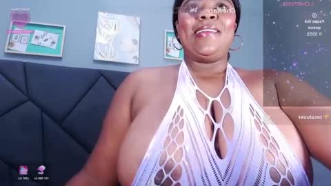 queenrachelbrown online show from March 16, 2026, 9:19 pm