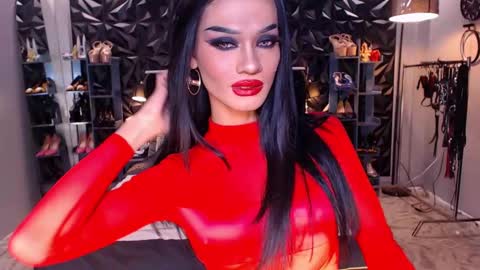 Snapshot of queenvalentinats chatting on February 15, 2025, 5:51 am ValentinaMoone online show from February 15, 2025, 5:51 am