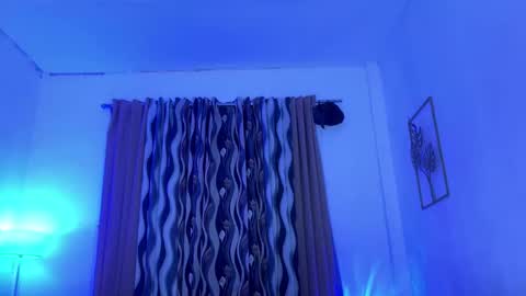 Snapshot of queenvalentinats chatting on October 1, 2025, 3:40 pm ValentinaMoone online show from October 1, 2025, 3:40 pm