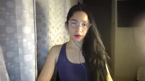 Snapshot of queenvictoria2023 chatting on February 15, 2025, 5:09 am Paola online show from February 15, 2025, 5:09 am