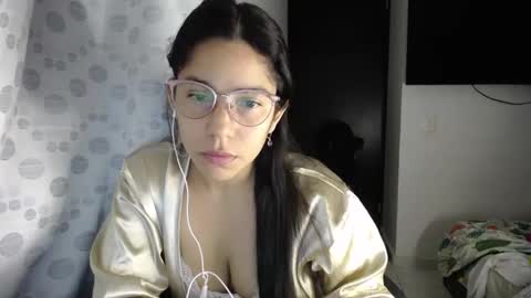 Snapshot of queenvictoria2023 chatting on March 28, 2026, 3:50 am Paola online show from March 28, 2026, 3:50 am