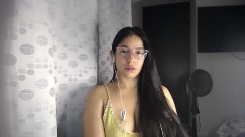 Snapshot of queenvictoria2023 chatting on March 31, 2026, 4:46 am Paola online show from March 31, 2026, 4:46 am