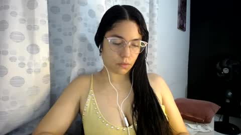 Paola online show from July 10, 2026, 2:27 am