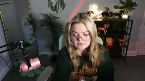 Snapshot of quervoqueen1 chatting on November 5, 2025, 2:55 am Bri online show from November 5, 2025, 2:55 am