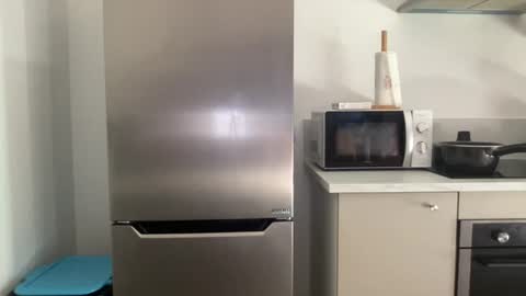 Quinnyelena online show from July 4, 2026, 9:59 am