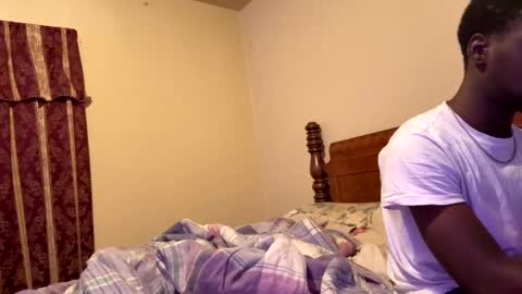 Snapshot of quuwavvy chatting on November 13, 2025, 10:47 am quuwavvy online show from November 13, 2025, 10:47 am