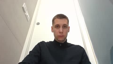 qwerty96cuck96 online show from December 24, 2024, 11:55 pm