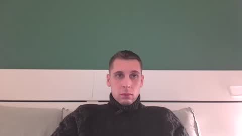 qwerty96cuck96 online show from December 26, 2024, 5:51 pm