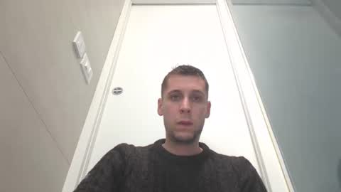 qwerty96cuck96 online show from December 30, 2024, 3:35 pm