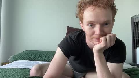 Snapshot of r3ddy2go chatting on April 11, 2026, 7:18 pm r3ddy2go online show from April 11, 2026, 7:18 pm