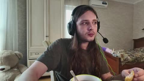 Snapshot of rabbitboyy1 chatting on September 16, 2025, 8:48 am rabbitboyy online show from September 16, 2025, 8:48 am