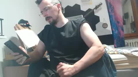 Raccoon68 online show from April 7, 2026, 3:45 pm