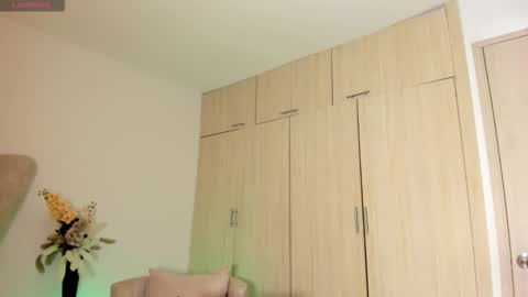 Snapshot of rachaeldeckard chatting on October 6, 2025, 2:42 am natalia - online show from October 6, 2025, 2:42 am