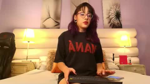  Rachel  online show from June 16, 2026, 9:50 pm