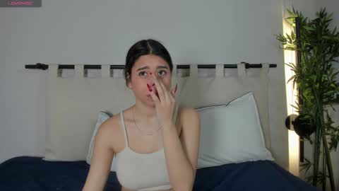 Snapshot of rachell_criss chatting on February 6, 2026, 4:28 am Rachell online show from February 6, 2026, 4:28 am