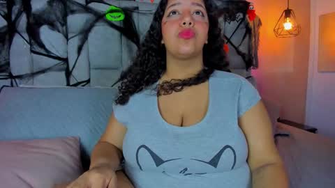 Snapshot of rachell_honey7 chatting on November 2, 2025, 5:10 am Rachel online show from November 2, 2025, 5:10 am