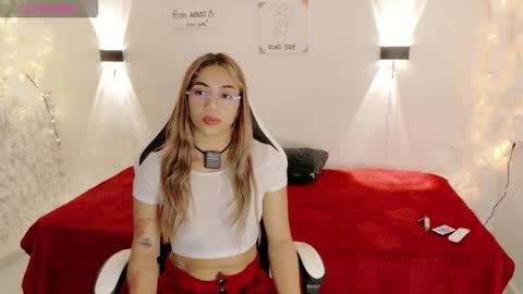 rachell_owen online show from March 2, 2026, 8:37 pm
