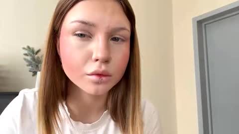 Snapshot of rachellemontag chatting on February 23, 2026, 10:56 am Alex online show from February 23, 2026, 10:56 am