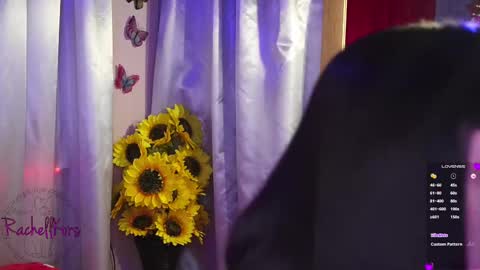 Snapshot of rachellkors_ chatting on March 4, 2025, 7:41 am rachellk online show from March 4, 2025, 7:41 am