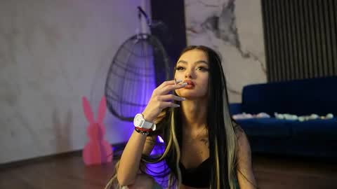 Ann online show from April 7, 2026, 4:24 am