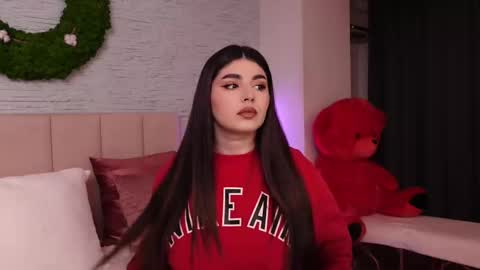 Snapshot of rachelswaan chatting on February 12, 2025, 4:23 am RachelSwaan online show from February 12, 2025, 4:23 am