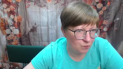 Snapshot of radachudna chatting on May 20, 2026, 5:13 am RadaChudna online show from May 20, 2026, 5:13 am