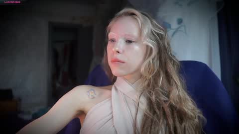 Snapshot of radiant_ada chatting on April 29, 2026, 12:20 pm ada online show from April 29, 2026, 12:20 pm