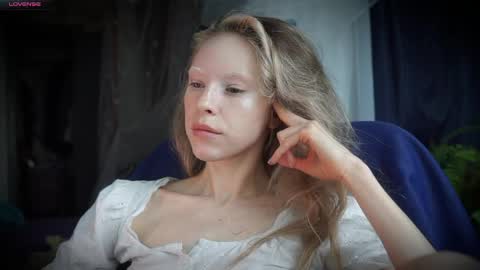 Snapshot of radiant_ada chatting on April 30, 2026, 11:05 am ada online show from April 30, 2026, 11:05 am