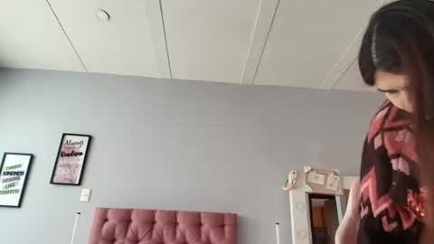 Snapshot of radiantgoddes chatting on January 27, 2025, 1:19 pm radiantgoddes online show from January 27, 2025, 1:19 pm