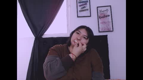 Snapshot of radiantgoddes chatting on October 5, 2025, 2:15 pm radiantgoddes online show from October 5, 2025, 2:15 pm