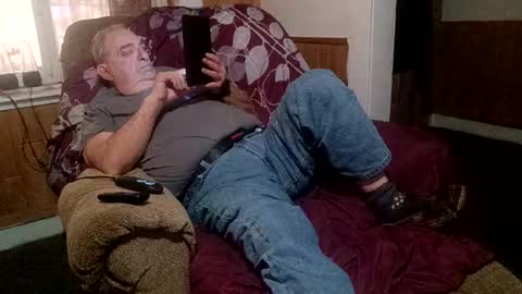 Snapshot of radiomantim chatting on February 13, 2026, 4:14 pm Radioman for fun online show from February 13, 2026, 4:14 pm