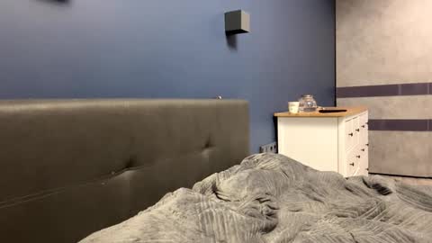 Mila online show from February 20, 2026, 3:34 pm