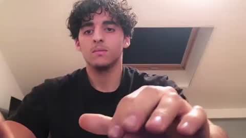 Snapshot of raes69 chatting on December 9, 2024, 7:39 pm raes online show from December 9, 2024, 7:39 pm