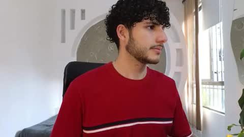 Snapshot of rafael_mendez chatting on September 14, 2025, 8:19 pm R A F A E L online show from September 14, 2025, 8:19 pm